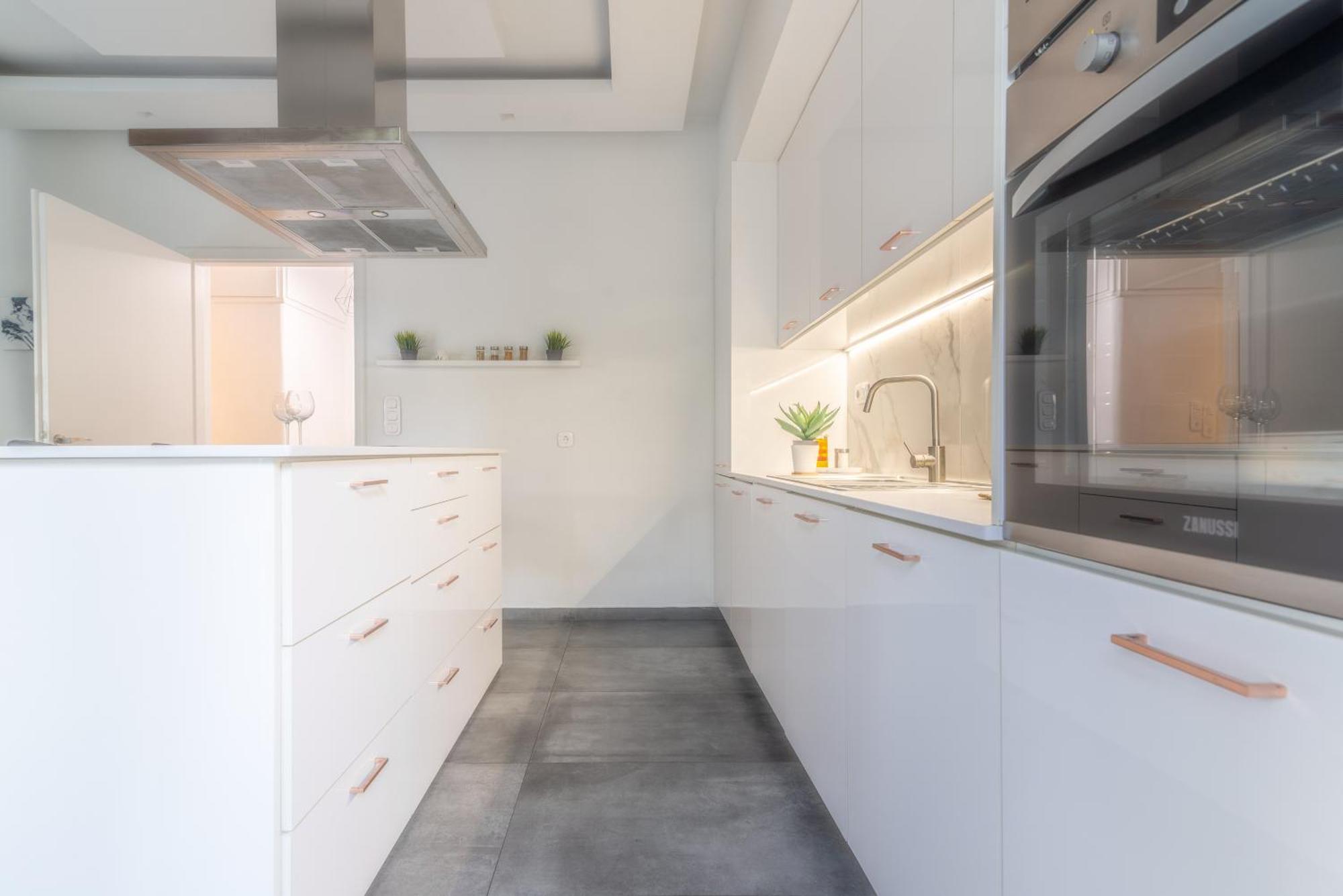 Misty Grey Apartment Near City Centre كاندية المظهر الخارجي الصورة